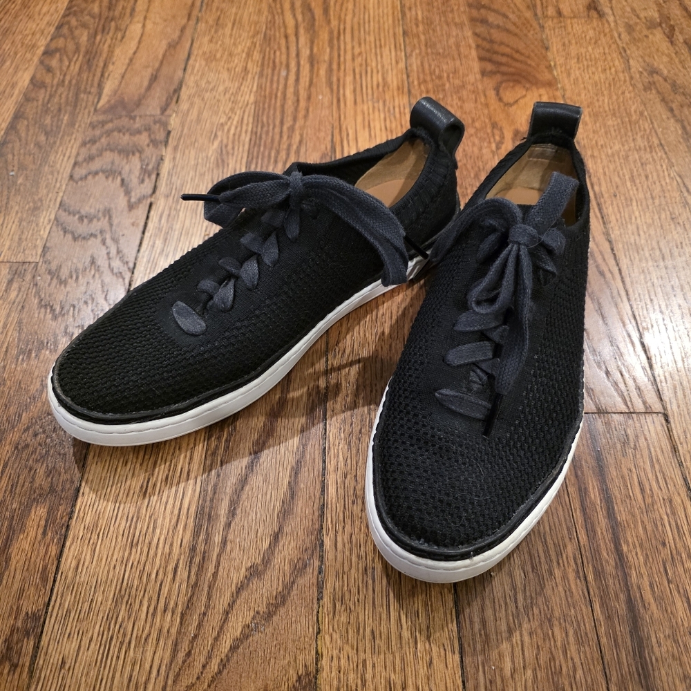 UGG Black Sidney Trainer Knit Lace Up Casual Sneakers Women's Size 6.5